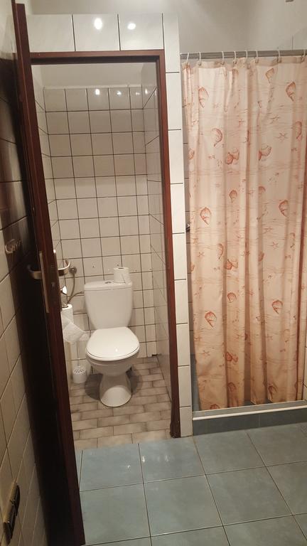 Smocza Jama Hostel Красков Екстериор снимка