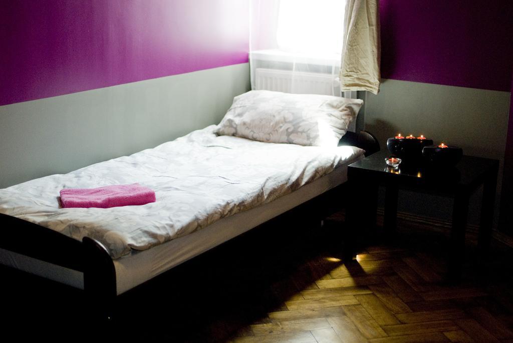 Smocza Jama Hostel Красков Екстериор снимка